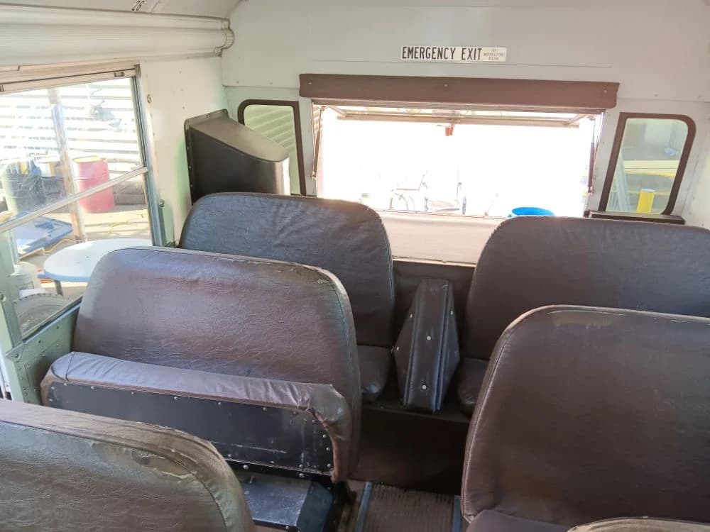 2004 BlueBird American RE - Image 13