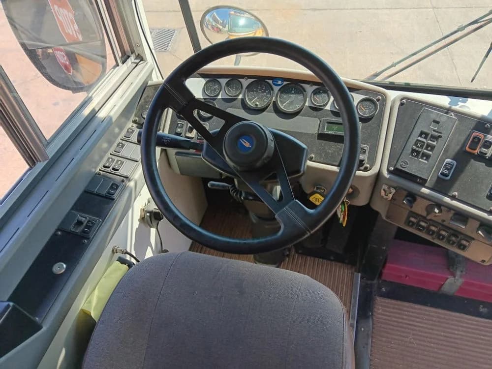 2004 BlueBird American RE - Image 2