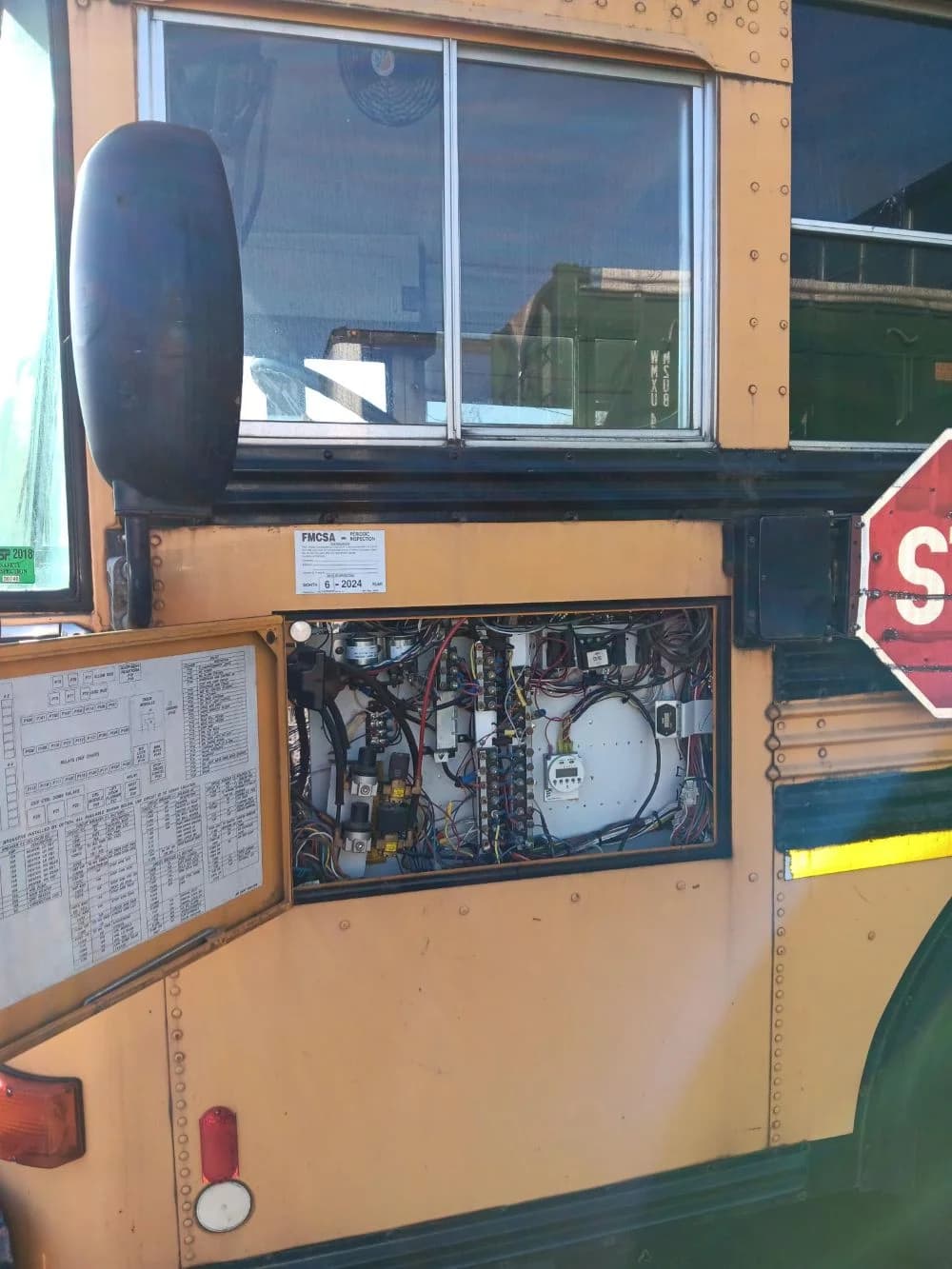 2004 BlueBird American RE - Image 8