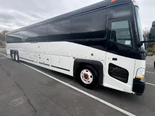 2009 MCI D4505 bus
