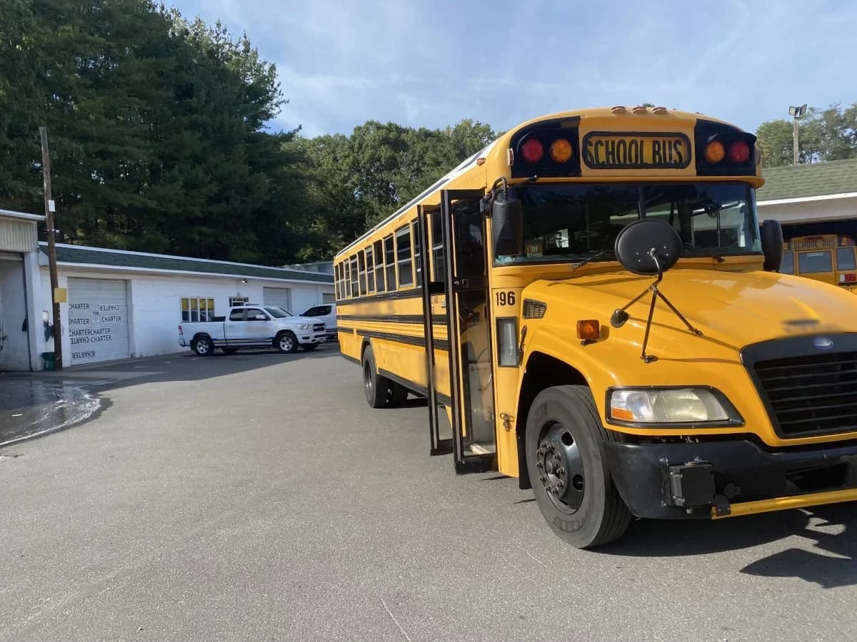 2011 Blue Bird Vision 54P - Image 2