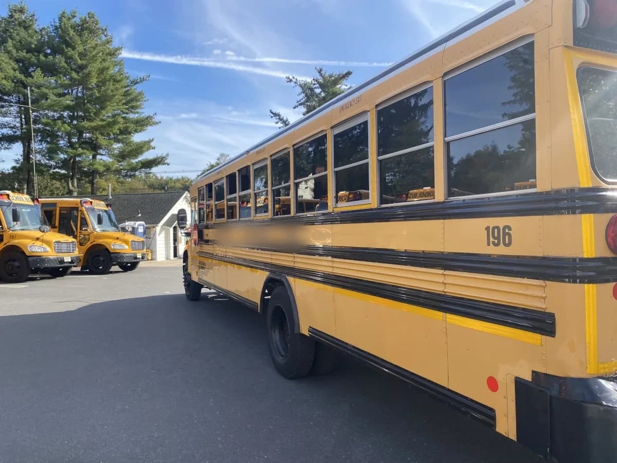 2011 Blue Bird Vision 54P - Image 4