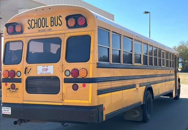 2016 Blue Bird Vision AC - Image 4