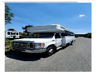 2013 Ford Superduty E-350 bus