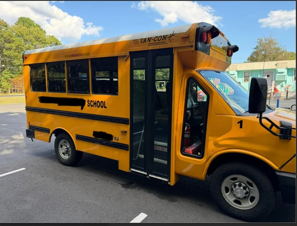 2015 Chevrolet 3500 NJ Spec 16P - Image 8