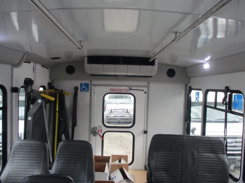 2024 Ford E450 ElDorado Advantage ADA Shuttle Bus - Image 25