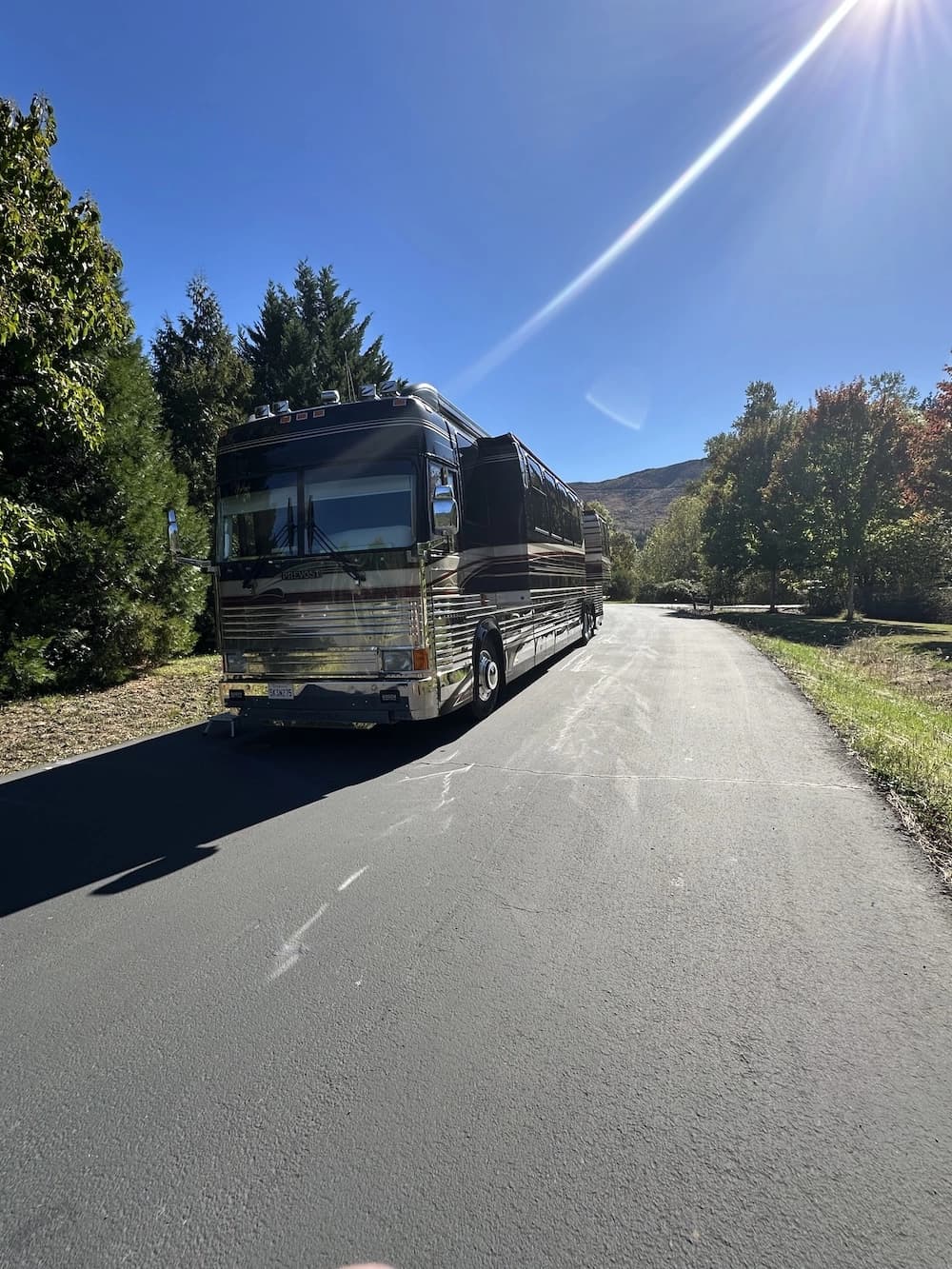 2001 Prevost Country Coach XL bus