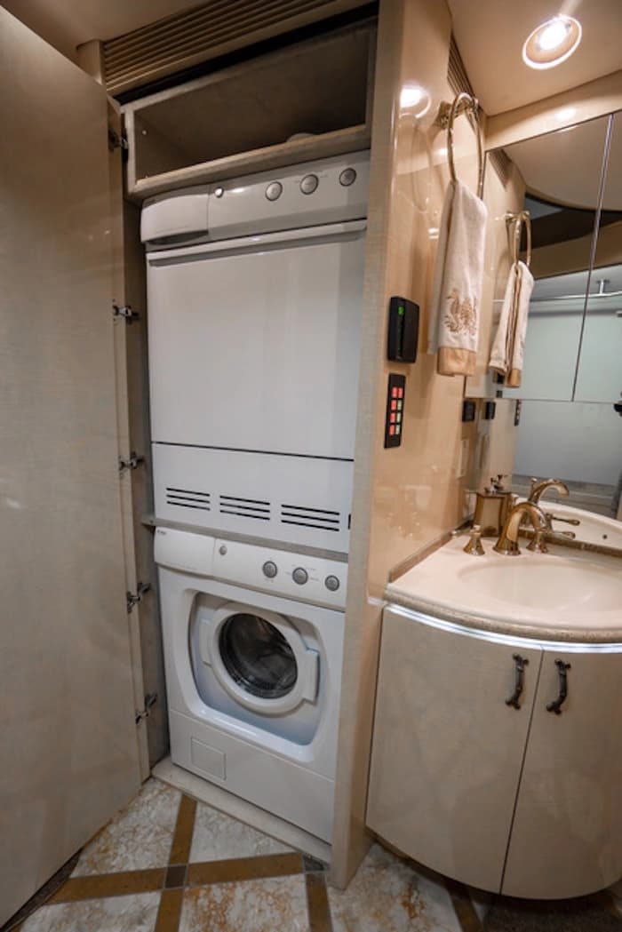 2006 Prevost Marathon H3-45 Motorhome - Image 20