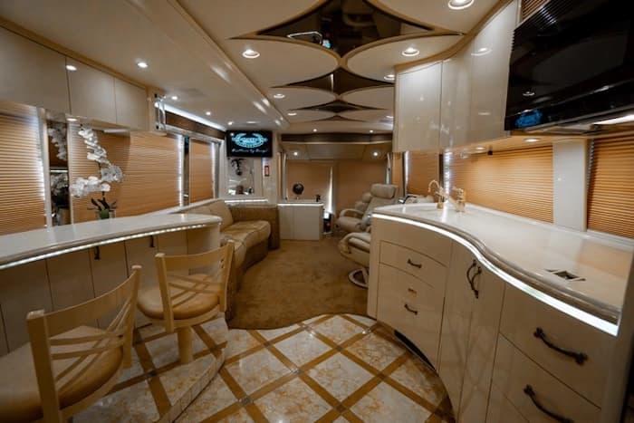 2006 Prevost Marathon H3-45 Motorhome - Image 26