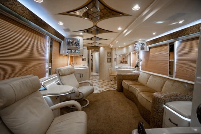 2006 Prevost Marathon H3-45 Motorhome - Image 8