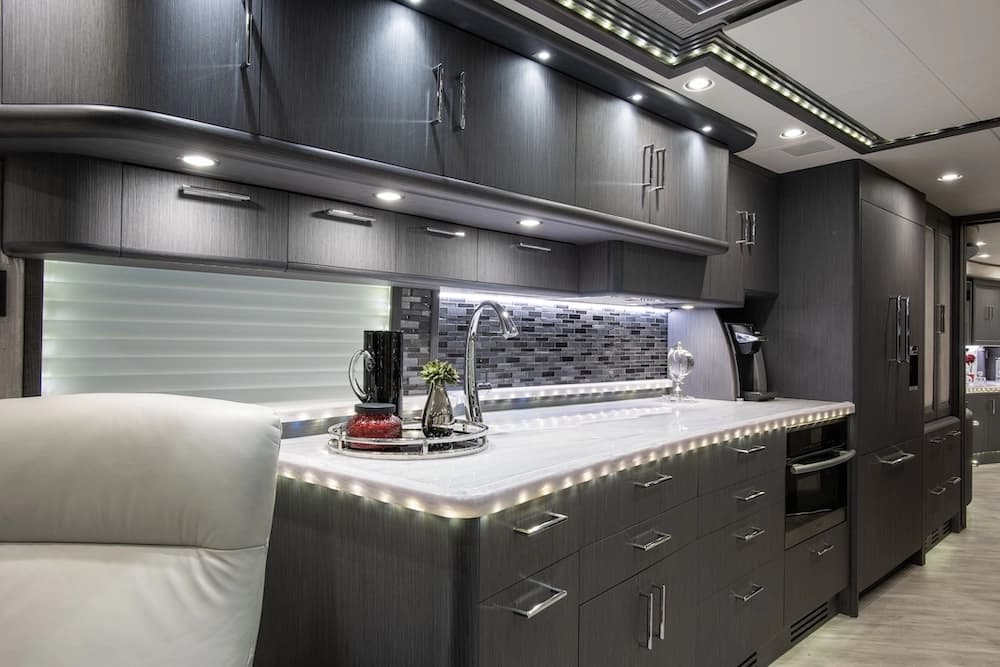 2019 Prevost Liberty Elegant Lady H3-45 Coach - Image 13