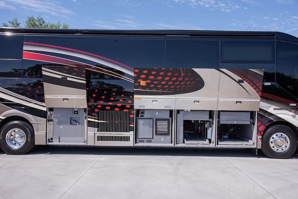 2019 Prevost Liberty Elegant Lady H3-45 Coach - Image 4