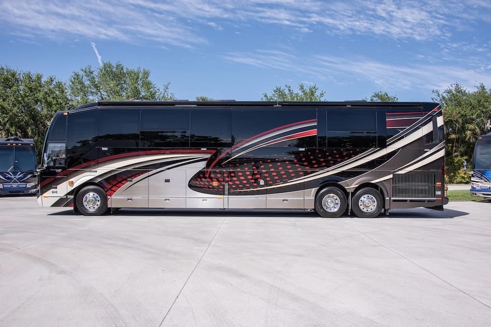 2019 Prevost Liberty Elegant Lady H3-45 Coach - Image 6