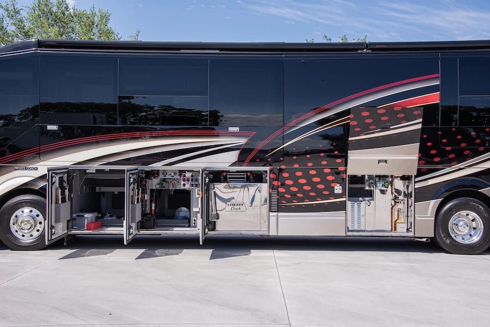 2019 Prevost Liberty Elegant Lady H3-45 Coach - Image 7