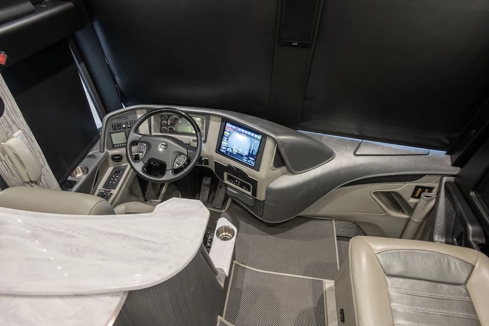 2019 Prevost Liberty Elegant Lady H3-45 Coach - Image 8