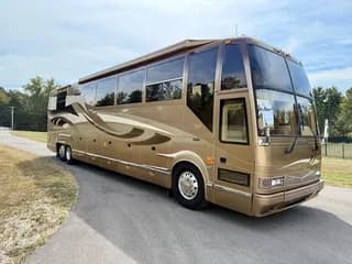 2000 Prevost Marathon H3-45 bus