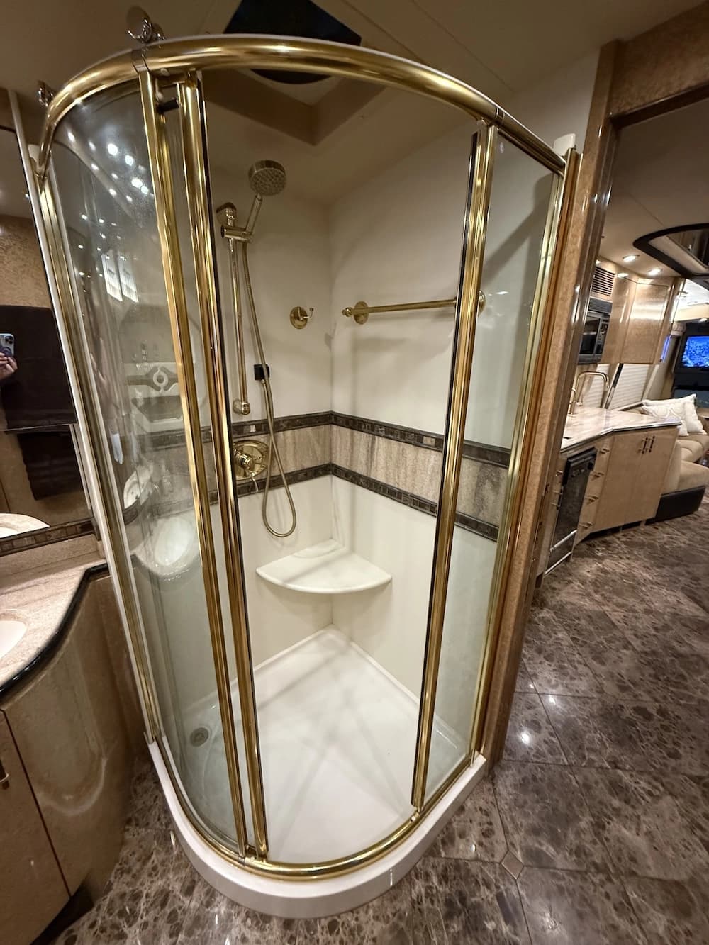 2000 Prevost Marathon H3-45 Motorhome - Image 32