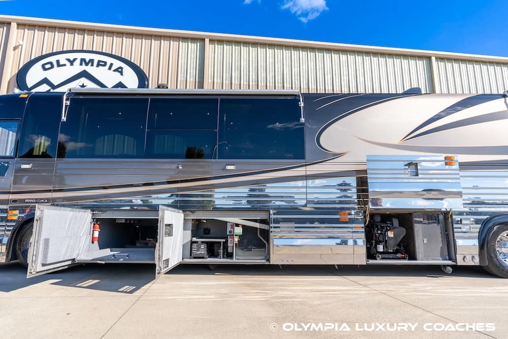 2002 Prevost Liberty XLII Coach - Image 11