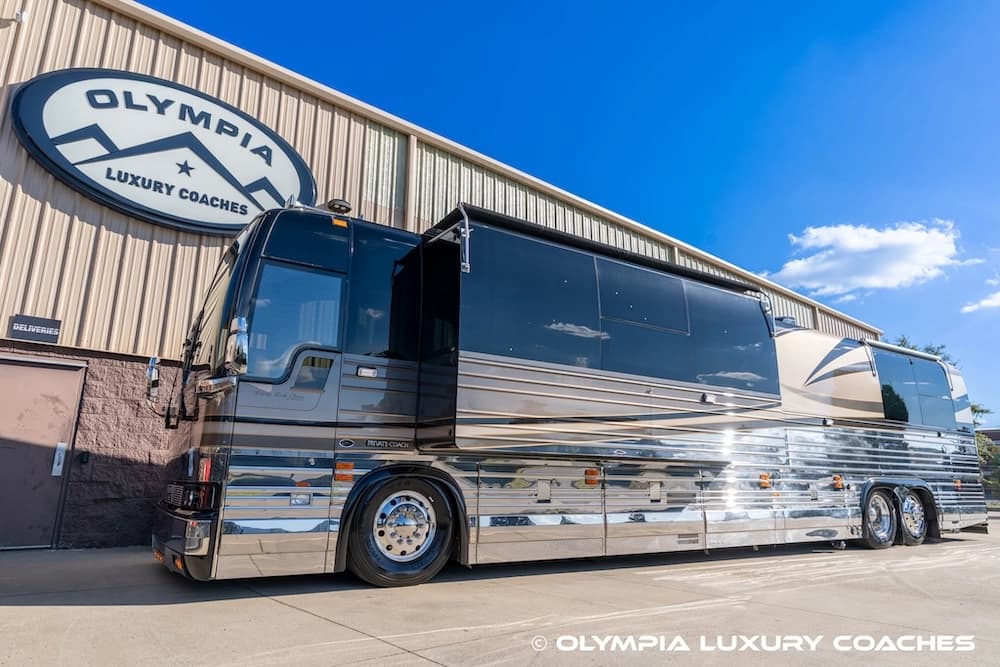 2002 Prevost Liberty XLII Coach - Image 13