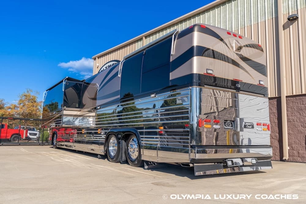 2002 Prevost Liberty XLII Coach - Image 15