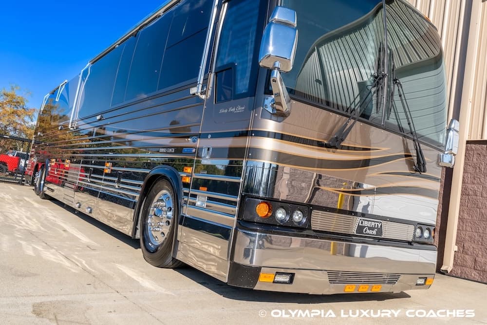 2002 Prevost Liberty XLII Coach - Image 23