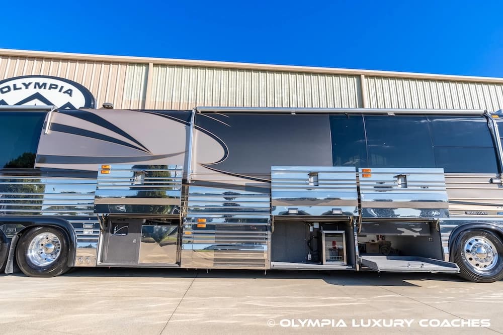 2002 Prevost Liberty XLII Coach - Image 25