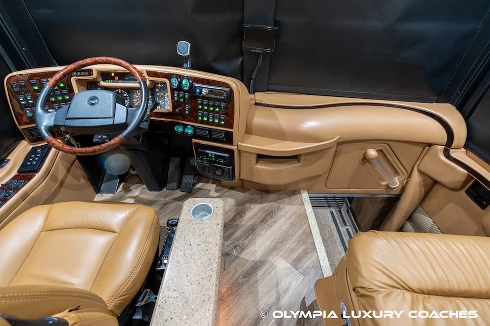 2002 Prevost Liberty XLII Coach - Image 31