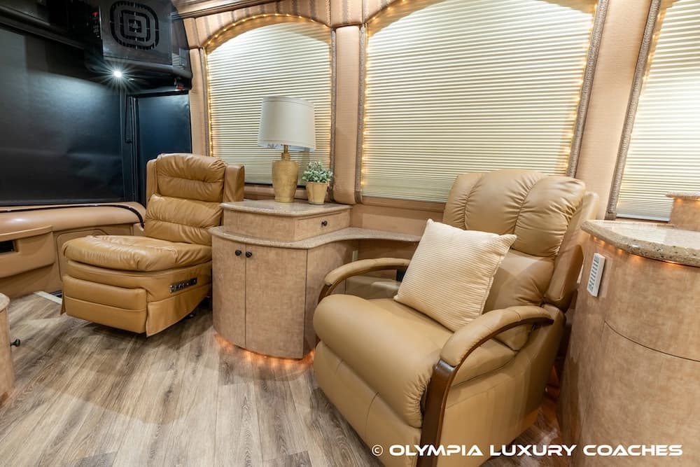 2002 Prevost Liberty XLII Coach - Image 39