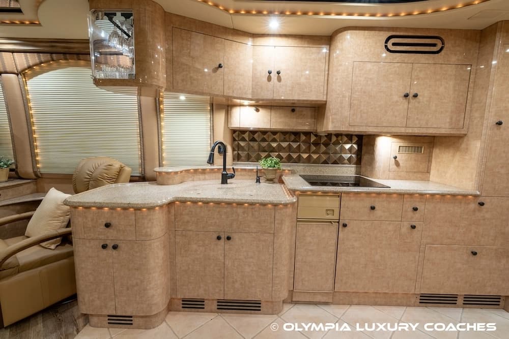 2002 Prevost Liberty XLII Coach - Image 50