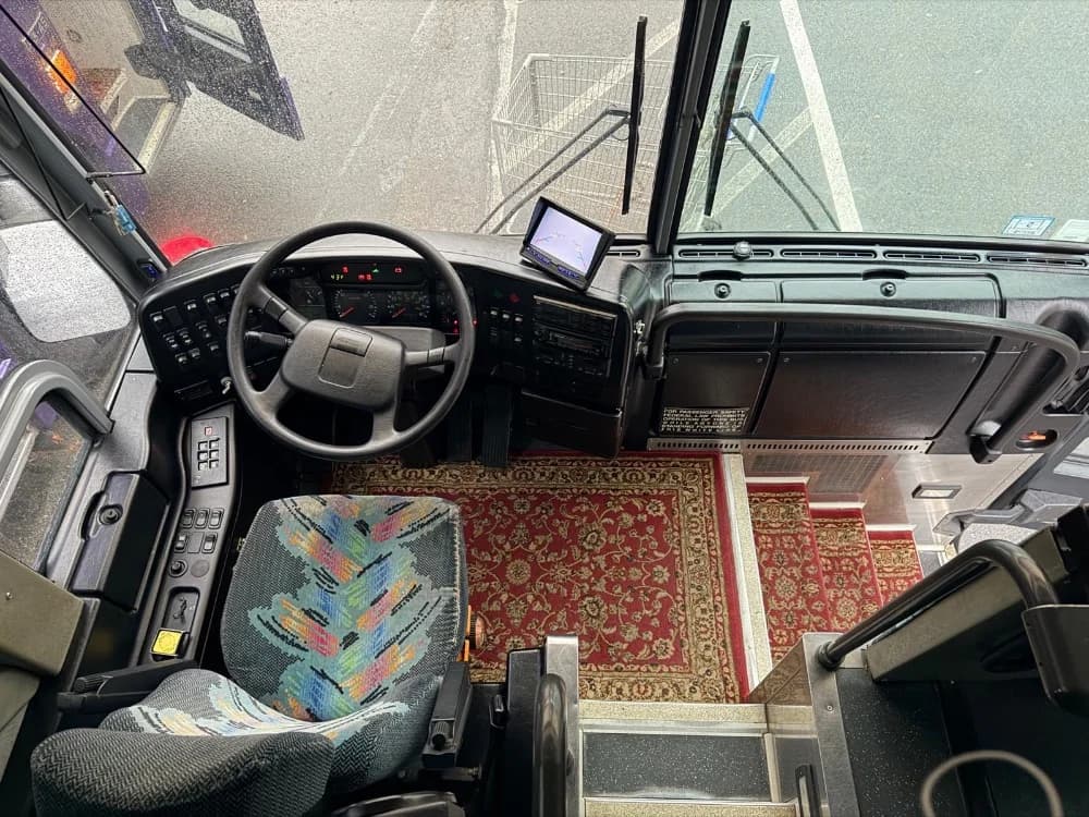 2000 Prevost H3-45 - Image 12