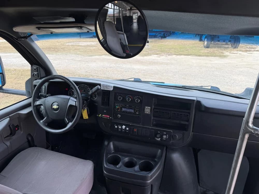 2014 Chevrolet 4500 Eldorado National 220 - Image 10