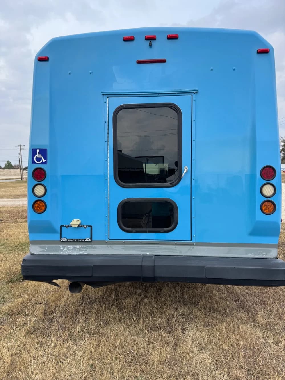 2014 Chevrolet 4500 Eldorado National 220 - Image 3