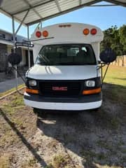 2005 Thomas Savana G3500 bus