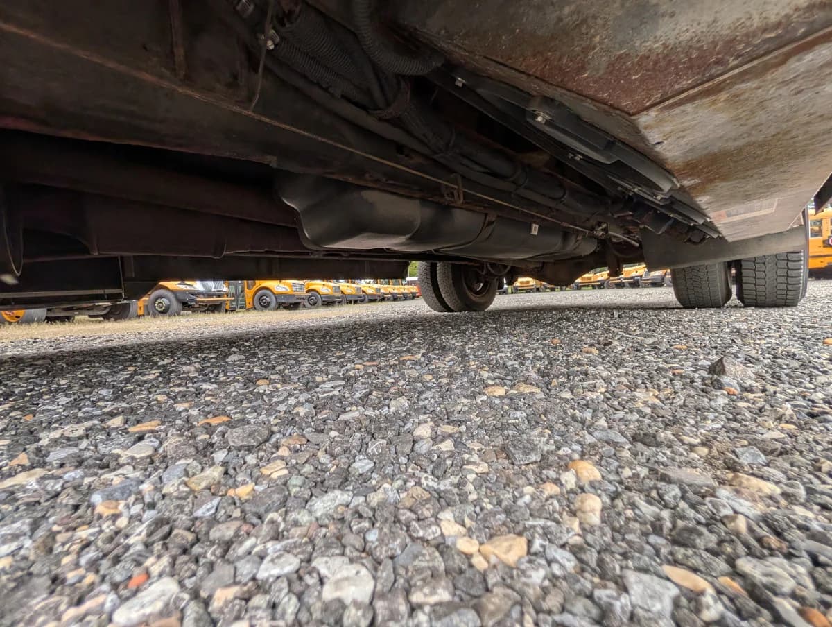 2009 Chevrolet 3500 ADA Diesel - Image 18