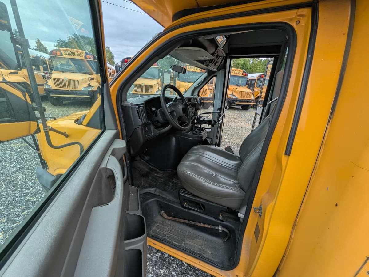 2009 Chevrolet 3500 ADA Diesel - Image 16