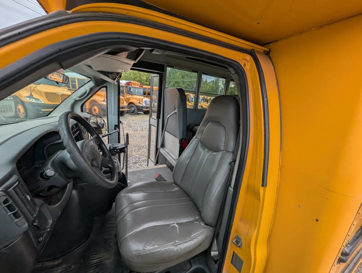 2009 Chevrolet 3500 ADA Diesel - Image 17