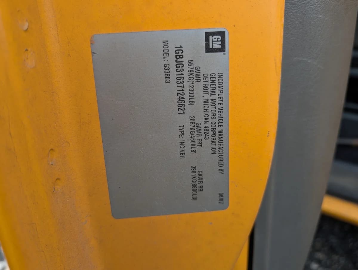 2009 Chevrolet 3500 ADA Diesel - Image 34