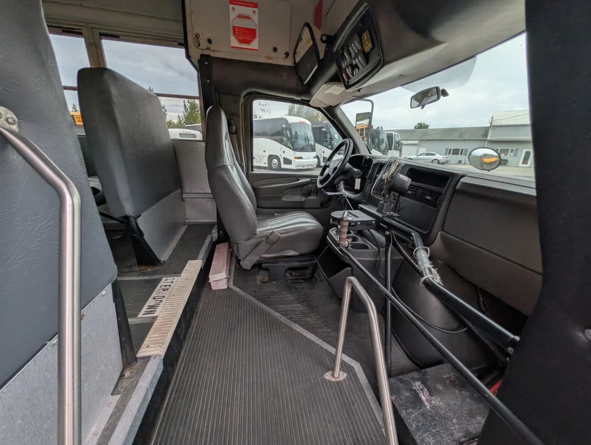 2009 Chevrolet 3500 ADA Diesel - Image 6