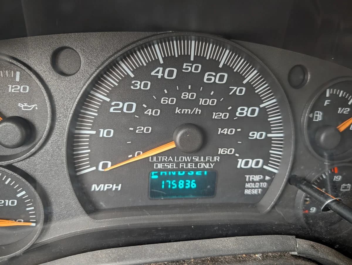 2009 Chevrolet 3500 ADA Diesel - Image 35