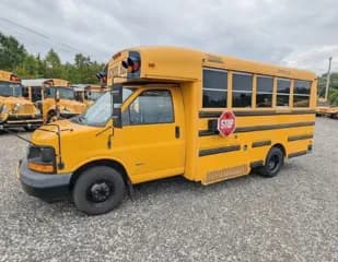 2009 Chevrolet 3500 bus