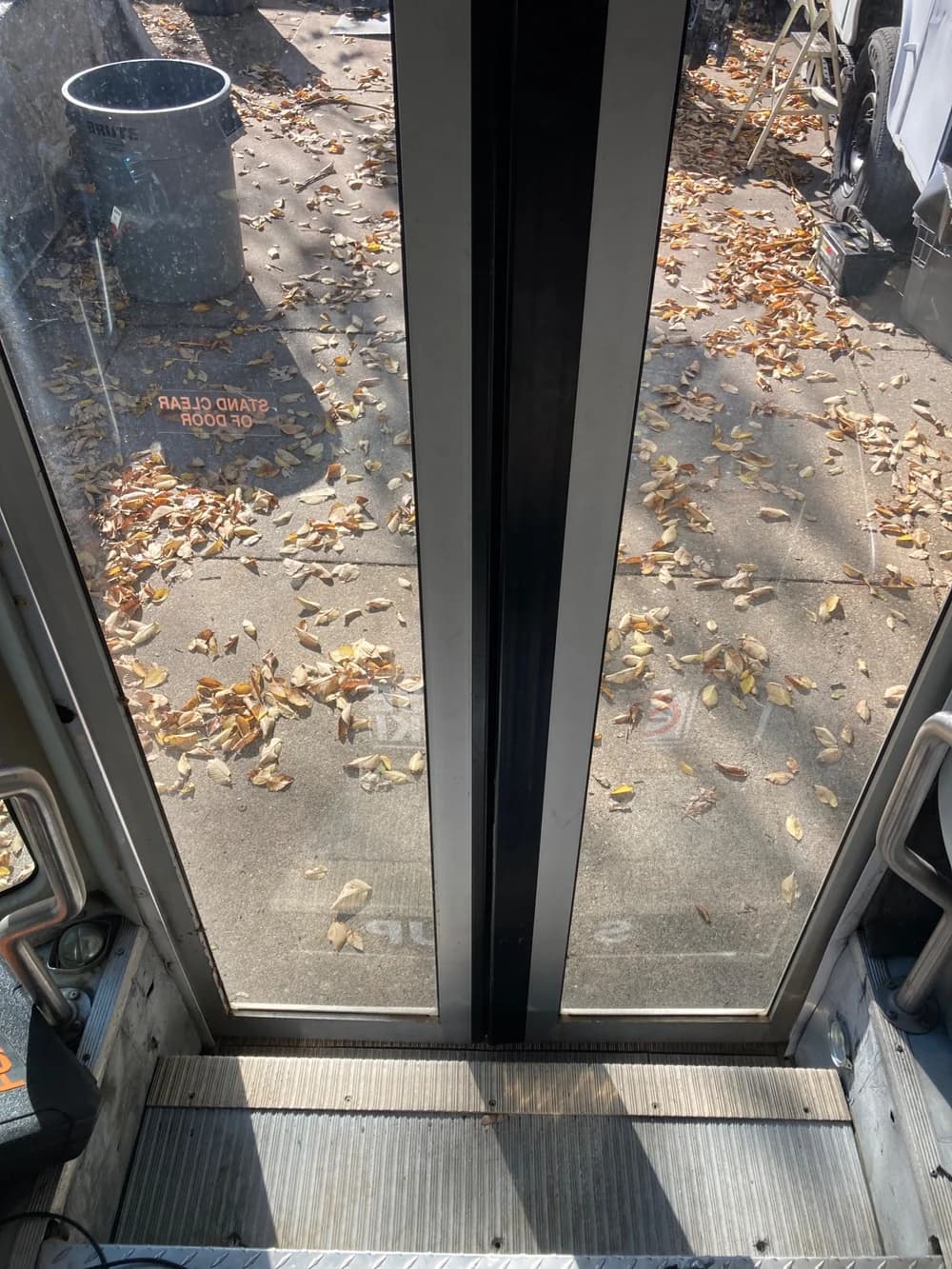 2010 Ford E350 flex fuel - Image 12