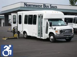 2012 Ford Elkhart Coach bus
