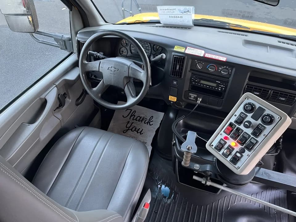 2007 Collins Bus Super Bantam - Image 5