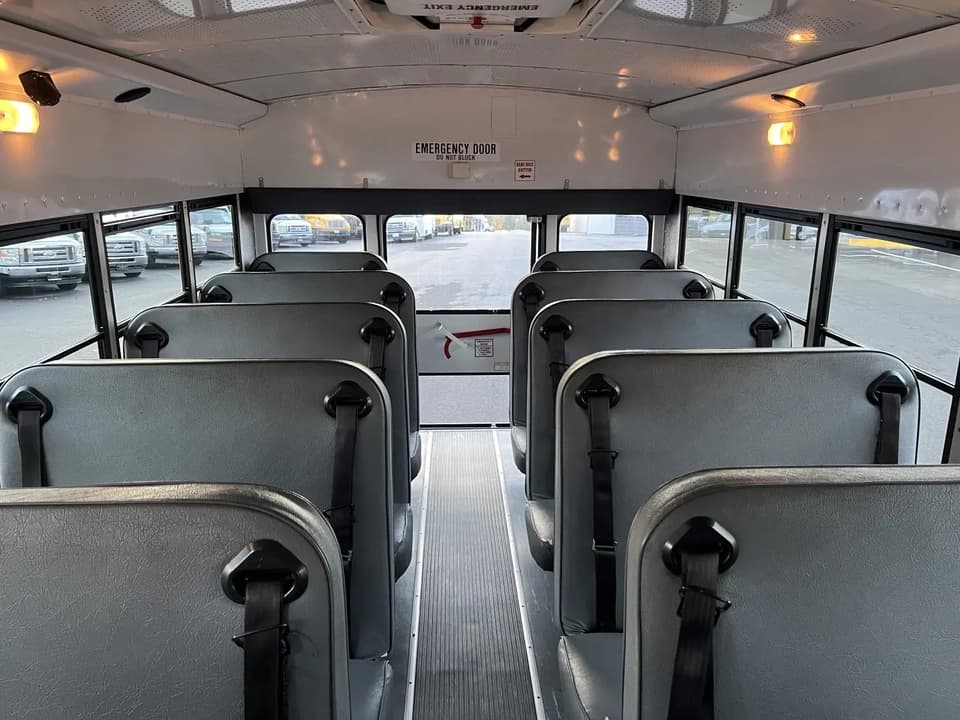 2007 Collins Bus Super Bantam - Image 6