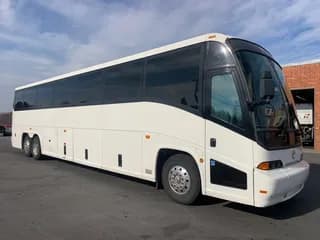 1999 MCI 102-EL3 bus