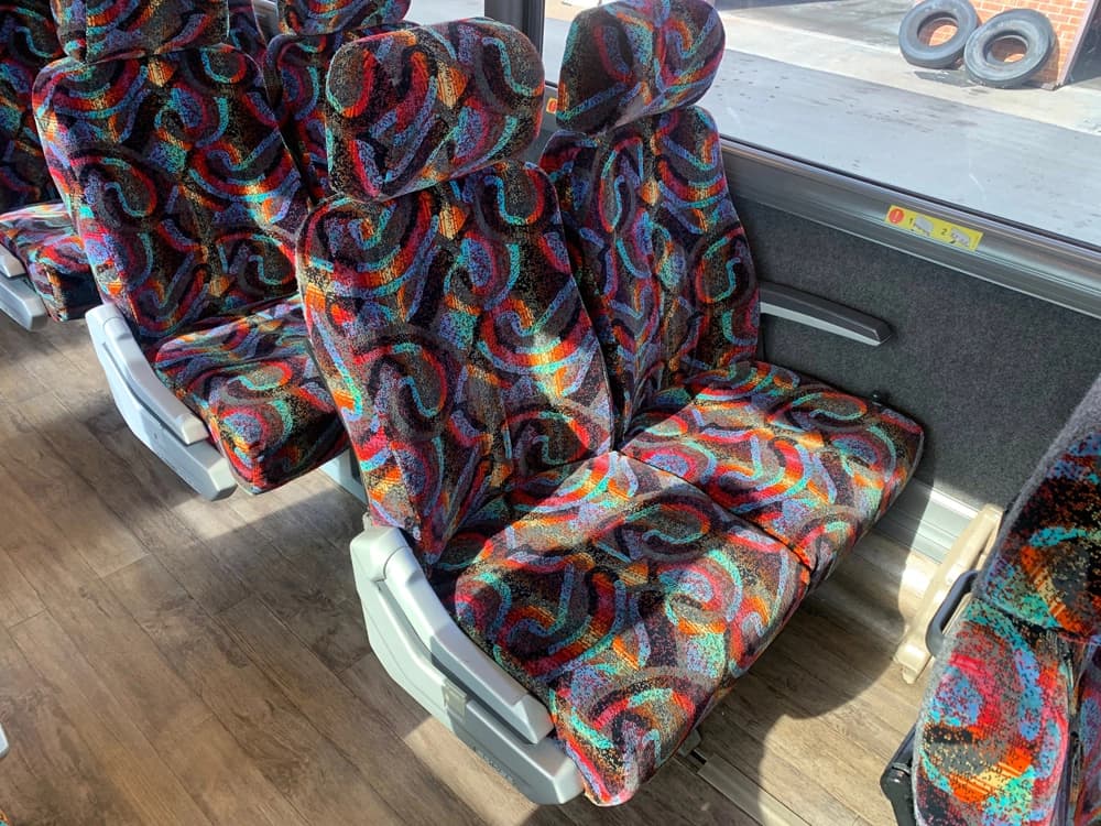 1999 MCI 102-EL3 Coach Bus - Image 12