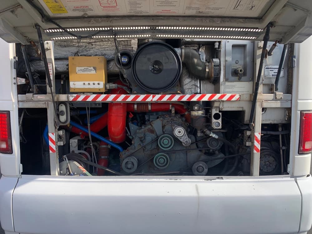 1999 MCI 102-EL3 Coach Bus - Image 17