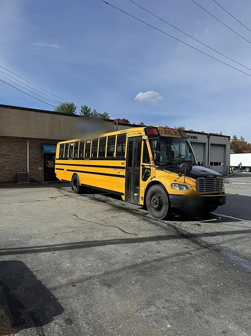 2013 Freightliner Freightliner bus