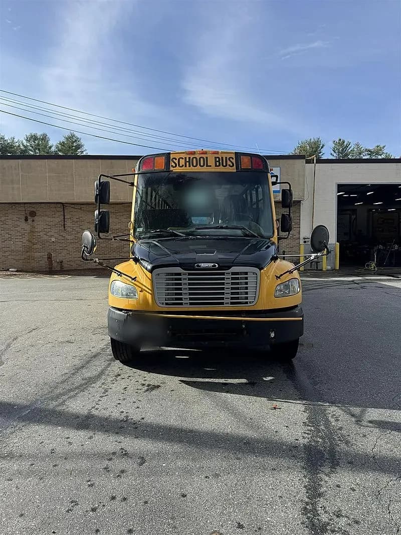 2013 Freightliner Thomas School Bus - Image 2