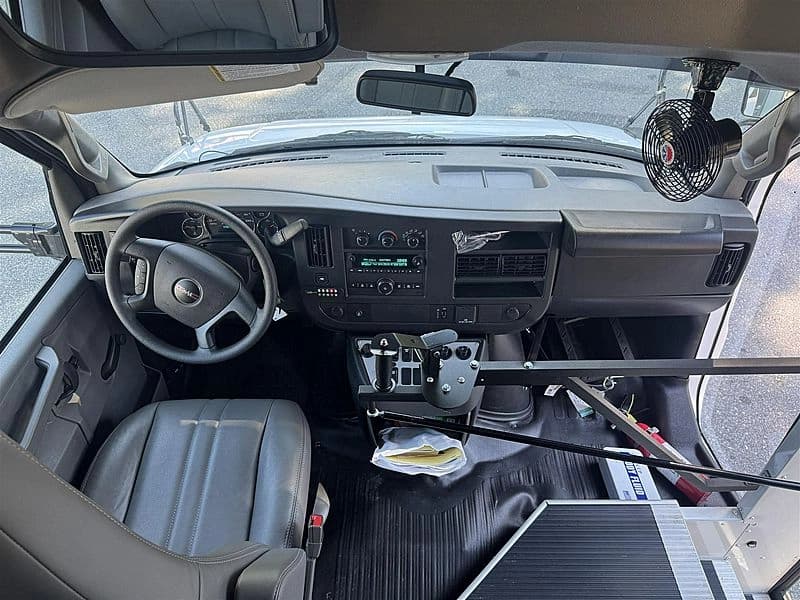 2025 Collins Unknown Cutaway - Image 6